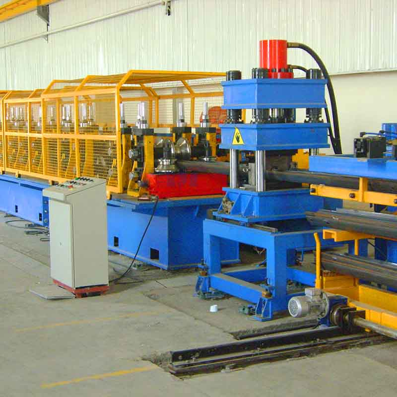 highway guardrail roll forming machine