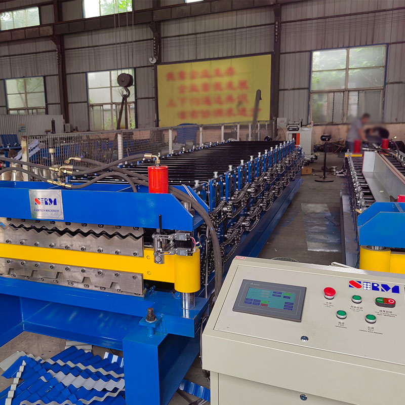 roof panel forming machine